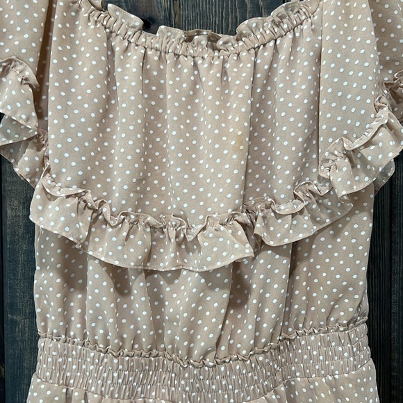FAVLUX Off The Shoulder Ruffle Dress M Polka Dot Boho Chic Tiered Tan Stretch - Picture 3 of 9
